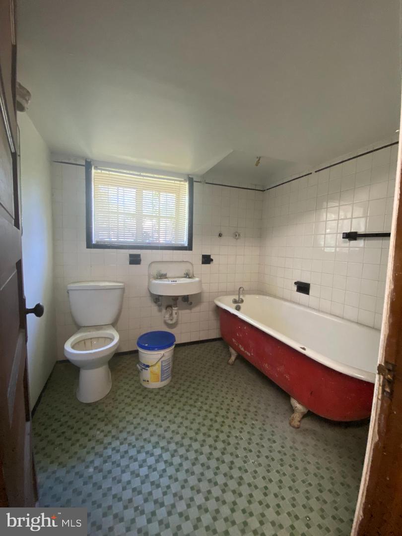 3412 ALABAMA AVE SE, WASHINGTON, District Of Columbia 20020, 5 Bedrooms Bedrooms, ,5 BathroomsBathrooms,Residential,For sale,3412 ALABAMA AVE SE,DCDC2212332 MLS # DCDC2212332