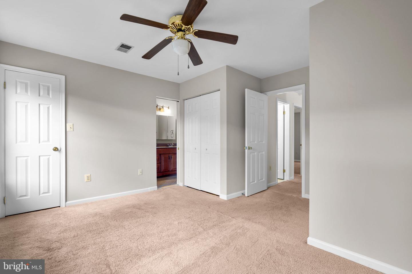 7338 RHONDDA DR, LORTON, Virginia 22079, 3 Bedrooms Bedrooms, ,2 BathroomsBathrooms,Residential,For sale,7338 RHONDDA DR,VAFX2263226 MLS # VAFX2263226