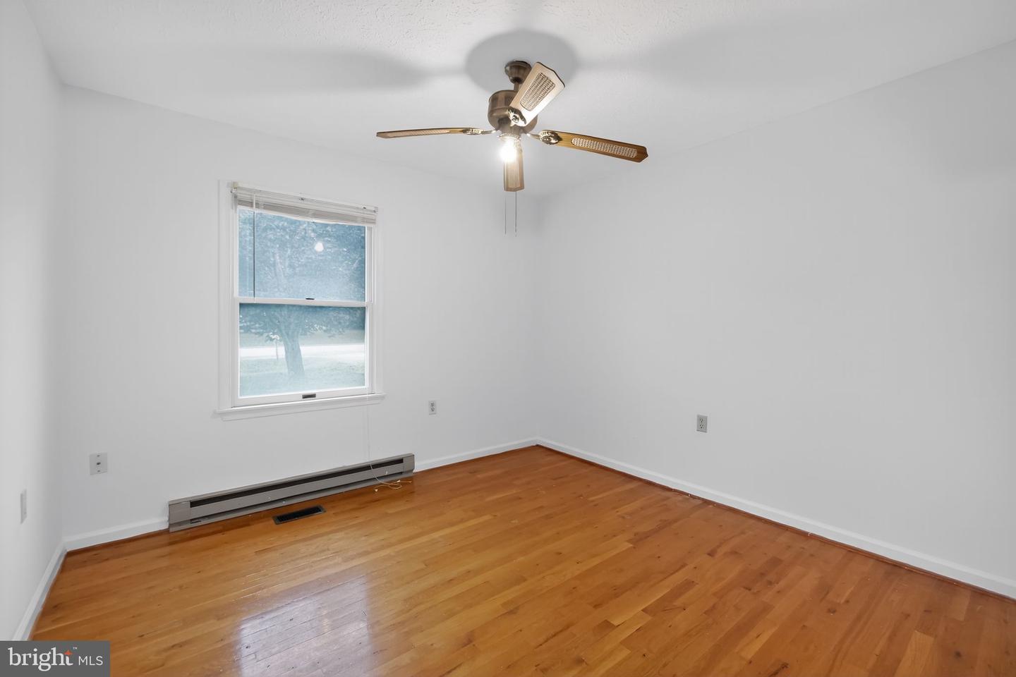 315 CHINKAPIN DR, STEPHENS CITY, Virginia 22655, 4 Bedrooms Bedrooms, ,2 BathroomsBathrooms,Residential,For sale,315 CHINKAPIN DR,VAFV2036578 MLS # VAFV2036578