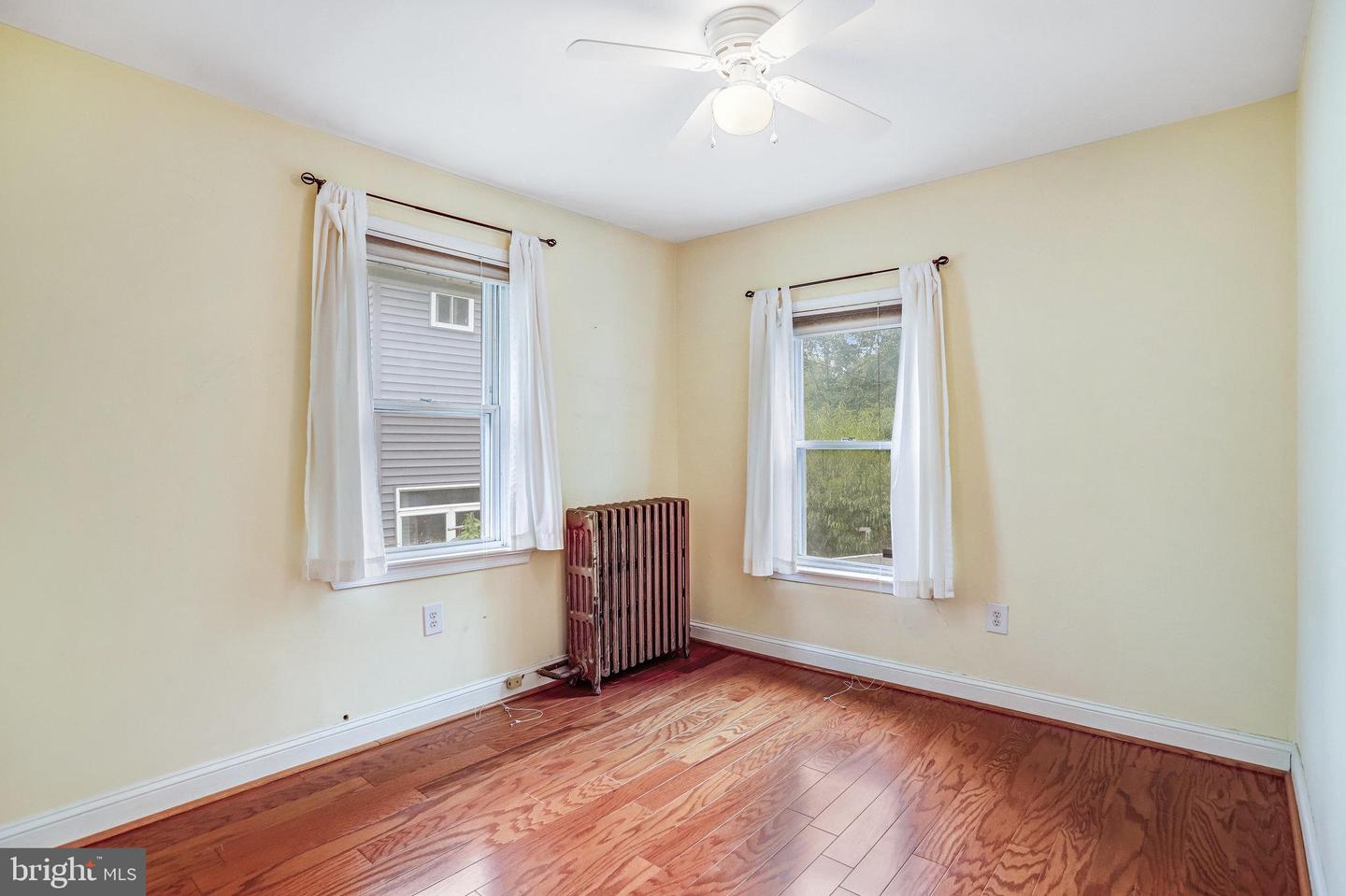 3026 CHANNING ST NE, WASHINGTON, District Of Columbia 20018, 2 Bedrooms Bedrooms, 6 Rooms Rooms,1 BathroomBathrooms,Residential,For sale,3026 CHANNING ST NE,DCDC2221016 MLS # DCDC2221016