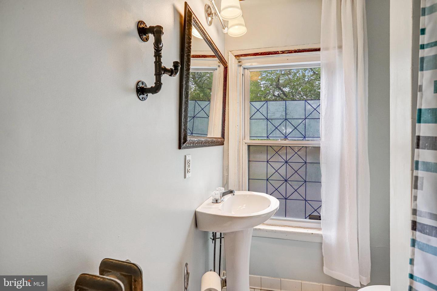 3026 CHANNING ST NE, WASHINGTON, District Of Columbia 20018, 2 Bedrooms Bedrooms, 6 Rooms Rooms,1 BathroomBathrooms,Residential,For sale,3026 CHANNING ST NE,DCDC2221016 MLS # DCDC2221016