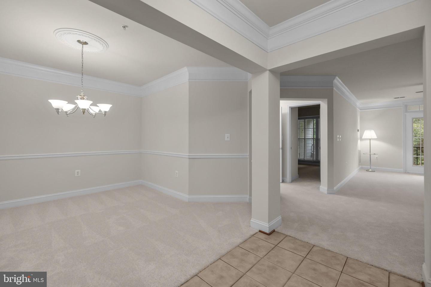 2905 SAINTSBURY PLZ #315, FAIRFAX, Virginia 22031, 2 Bedrooms Bedrooms, ,2 BathroomsBathrooms,Residential,For sale,2905 SAINTSBURY PLZ #315,VAFX2265804 MLS # VAFX2265804