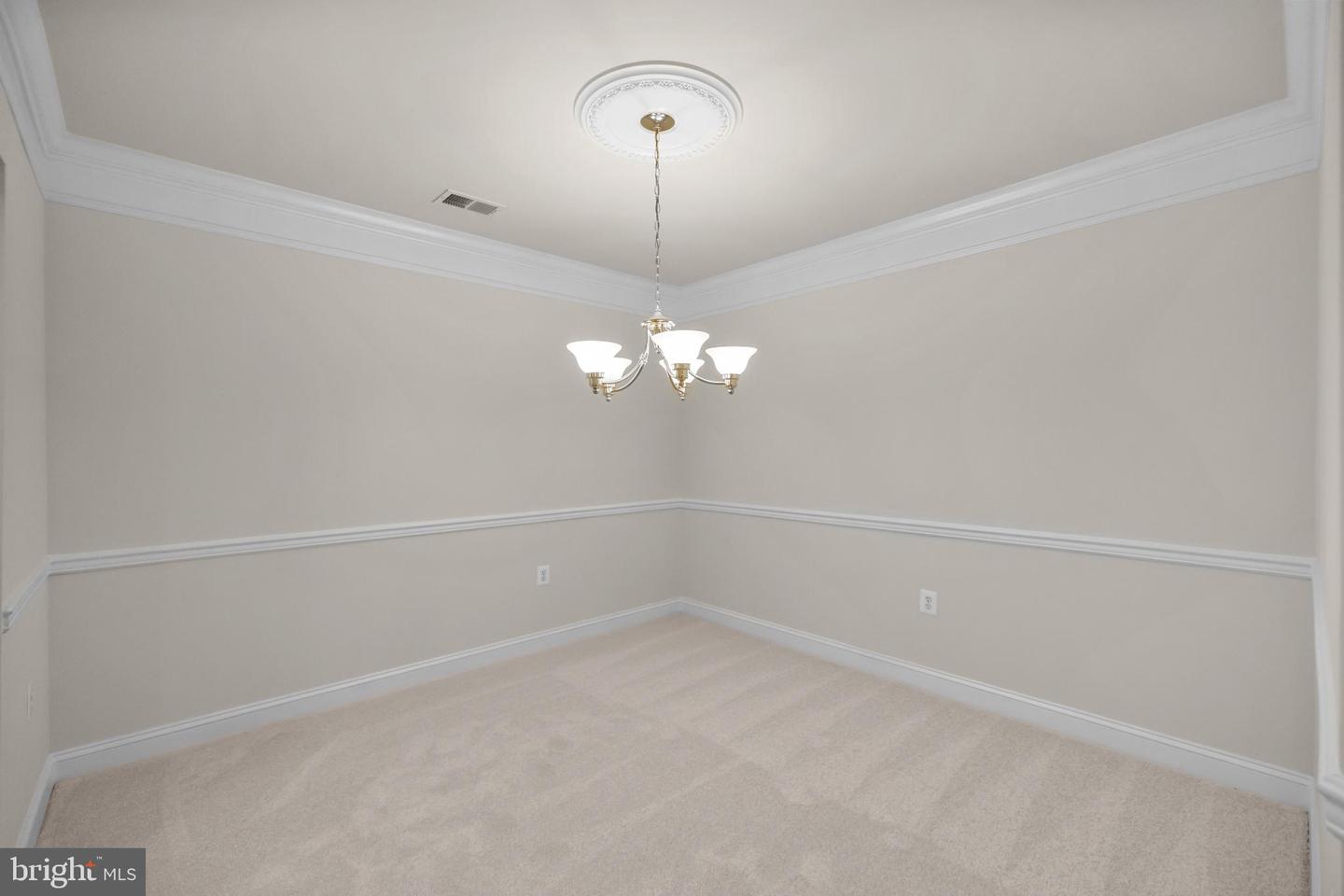 2905 SAINTSBURY PLZ #315, FAIRFAX, Virginia 22031, 2 Bedrooms Bedrooms, ,2 BathroomsBathrooms,Residential,For sale,2905 SAINTSBURY PLZ #315,VAFX2265804 MLS # VAFX2265804