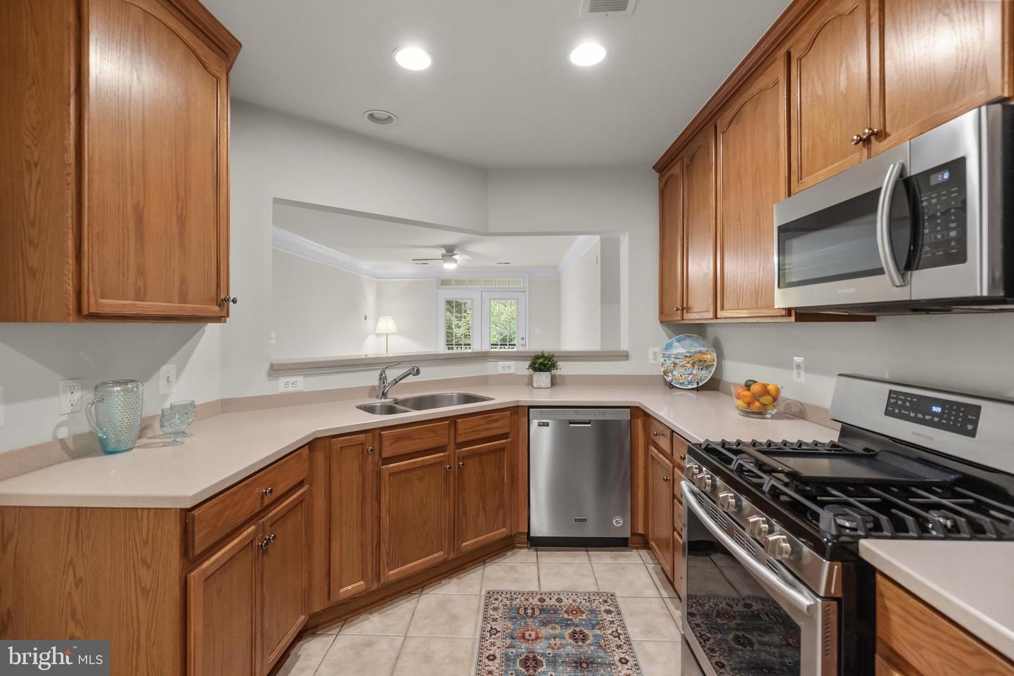 2905 SAINTSBURY PLZ #315, FAIRFAX, Virginia 22031, 2 Bedrooms Bedrooms, ,2 BathroomsBathrooms,Residential,For sale,2905 SAINTSBURY PLZ #315,VAFX2265804 MLS # VAFX2265804