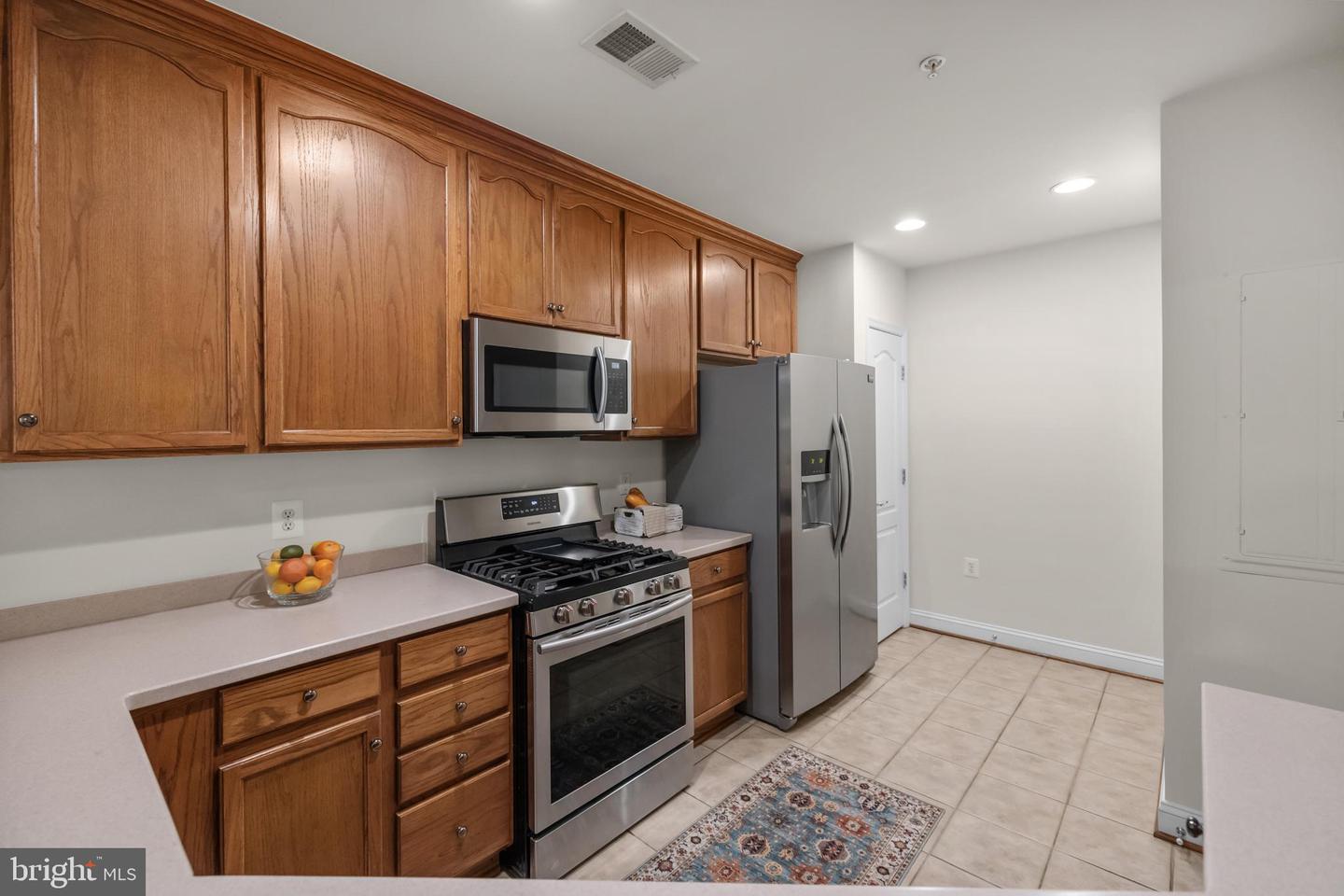 2905 SAINTSBURY PLZ #315, FAIRFAX, Virginia 22031, 2 Bedrooms Bedrooms, ,2 BathroomsBathrooms,Residential,For sale,2905 SAINTSBURY PLZ #315,VAFX2265804 MLS # VAFX2265804