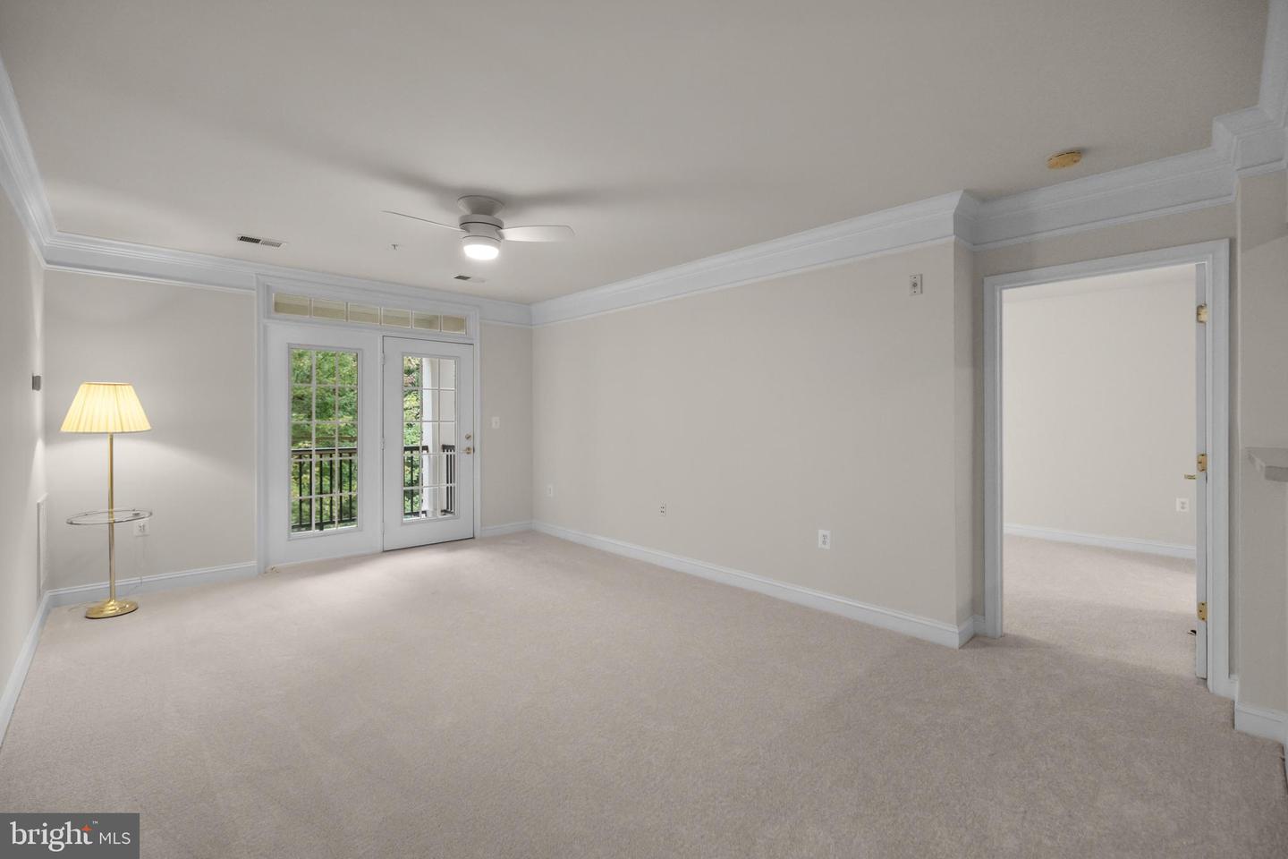 2905 SAINTSBURY PLZ #315, FAIRFAX, Virginia 22031, 2 Bedrooms Bedrooms, ,2 BathroomsBathrooms,Residential,For sale,2905 SAINTSBURY PLZ #315,VAFX2265804 MLS # VAFX2265804