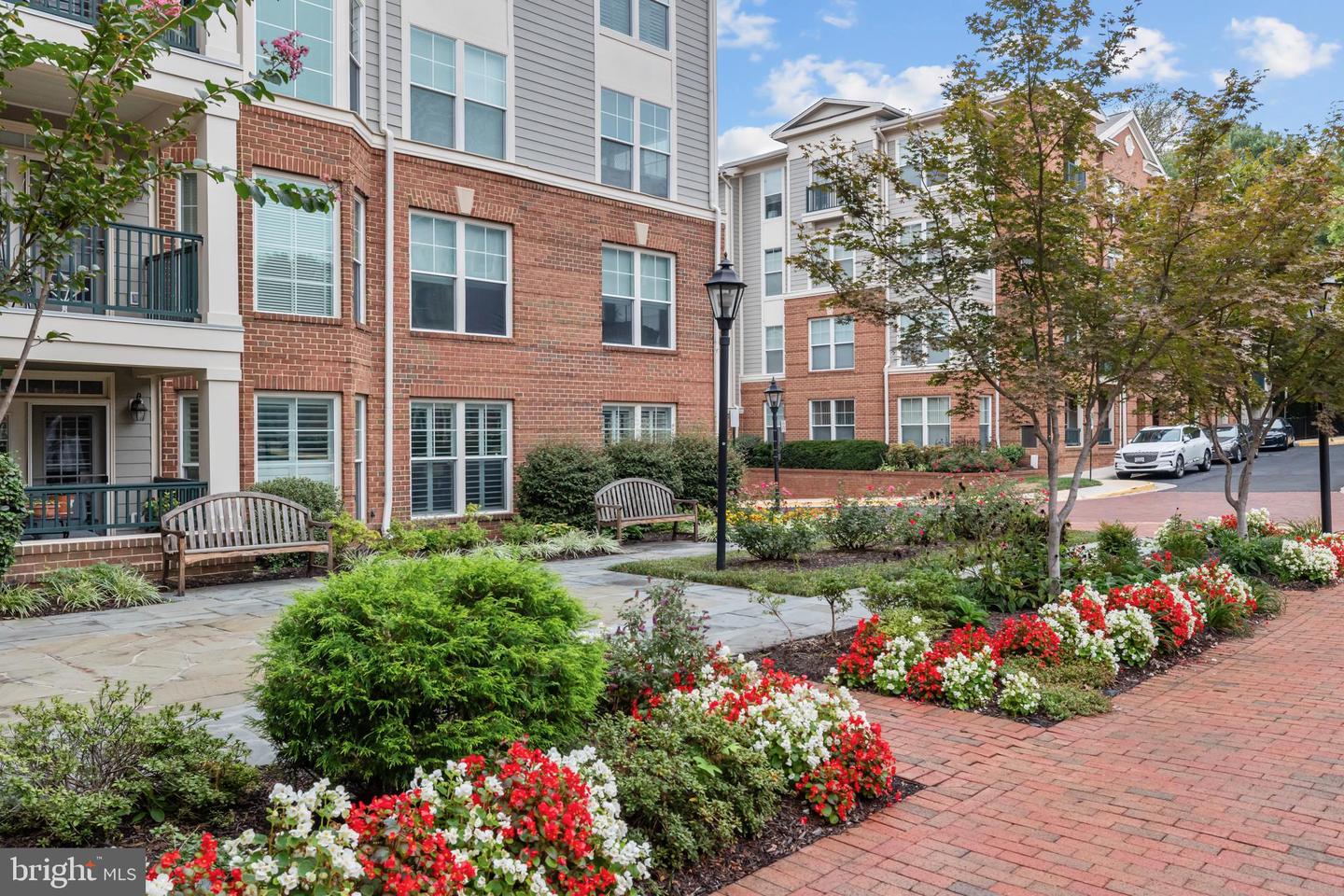2905 SAINTSBURY PLZ #315, FAIRFAX, Virginia 22031, 2 Bedrooms Bedrooms, ,2 BathroomsBathrooms,Residential,For sale,2905 SAINTSBURY PLZ #315,VAFX2265804 MLS # VAFX2265804