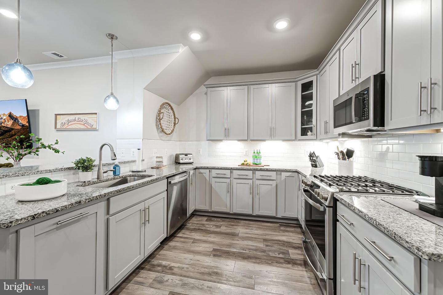 45116 ADMIRAL DR, STERLING, Virginia 20166, 3 Bedrooms Bedrooms, ,2 BathroomsBathrooms,Residential,For sale,45116 ADMIRAL DR,VALO2106546 MLS # VALO2106546