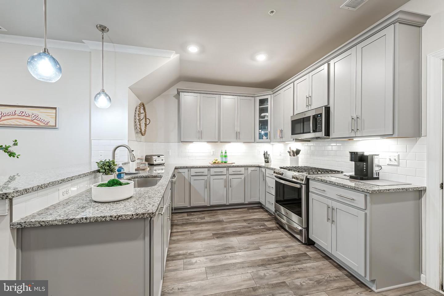 45116 ADMIRAL DR, STERLING, Virginia 20166, 3 Bedrooms Bedrooms, ,2 BathroomsBathrooms,Residential,For sale,45116 ADMIRAL DR,VALO2106546 MLS # VALO2106546
