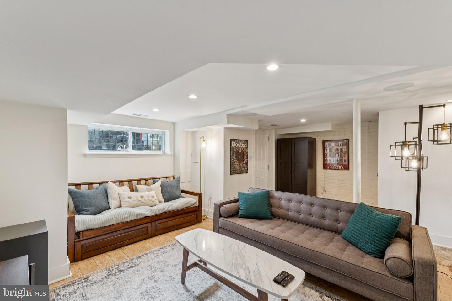 1011 IRVING ST NW, WASHINGTON, District Of Columbia 20010, 3 Bedrooms Bedrooms, ,3 BathroomsBathrooms,Residential,For sale,1011 IRVING ST NW,DCDC2222242 MLS # DCDC2222242
