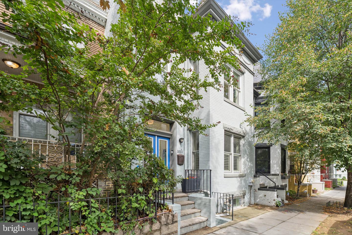 1011 IRVING ST NW, WASHINGTON, District Of Columbia 20010, 3 Bedrooms Bedrooms, ,3 BathroomsBathrooms,Residential,For sale,1011 IRVING ST NW,DCDC2222242 MLS # DCDC2222242
