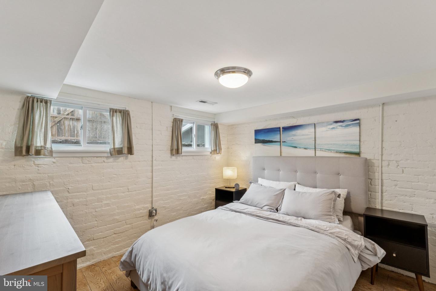 1011 IRVING ST NW, WASHINGTON, District Of Columbia 20010, 3 Bedrooms Bedrooms, ,3 BathroomsBathrooms,Residential,For sale,1011 IRVING ST NW,DCDC2222242 MLS # DCDC2222242