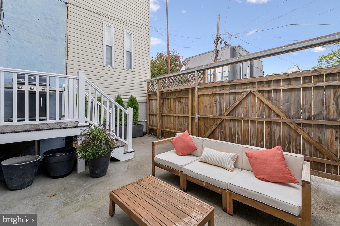 1011 IRVING ST NW, WASHINGTON, District Of Columbia 20010, 3 Bedrooms Bedrooms, ,3 BathroomsBathrooms,Residential,For sale,1011 IRVING ST NW,DCDC2222242 MLS # DCDC2222242