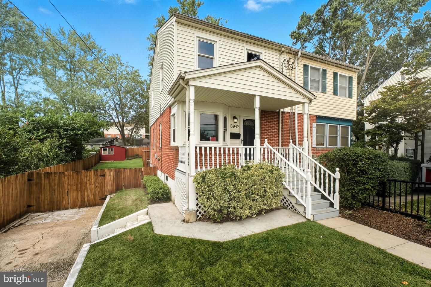 6942 UNIVERSITY DR, ALEXANDRIA, Virginia 22307, 2 Bedrooms Bedrooms, ,2 BathroomsBathrooms,Residential,For sale,6942 UNIVERSITY DR,VAFX2268226 MLS # VAFX2268226