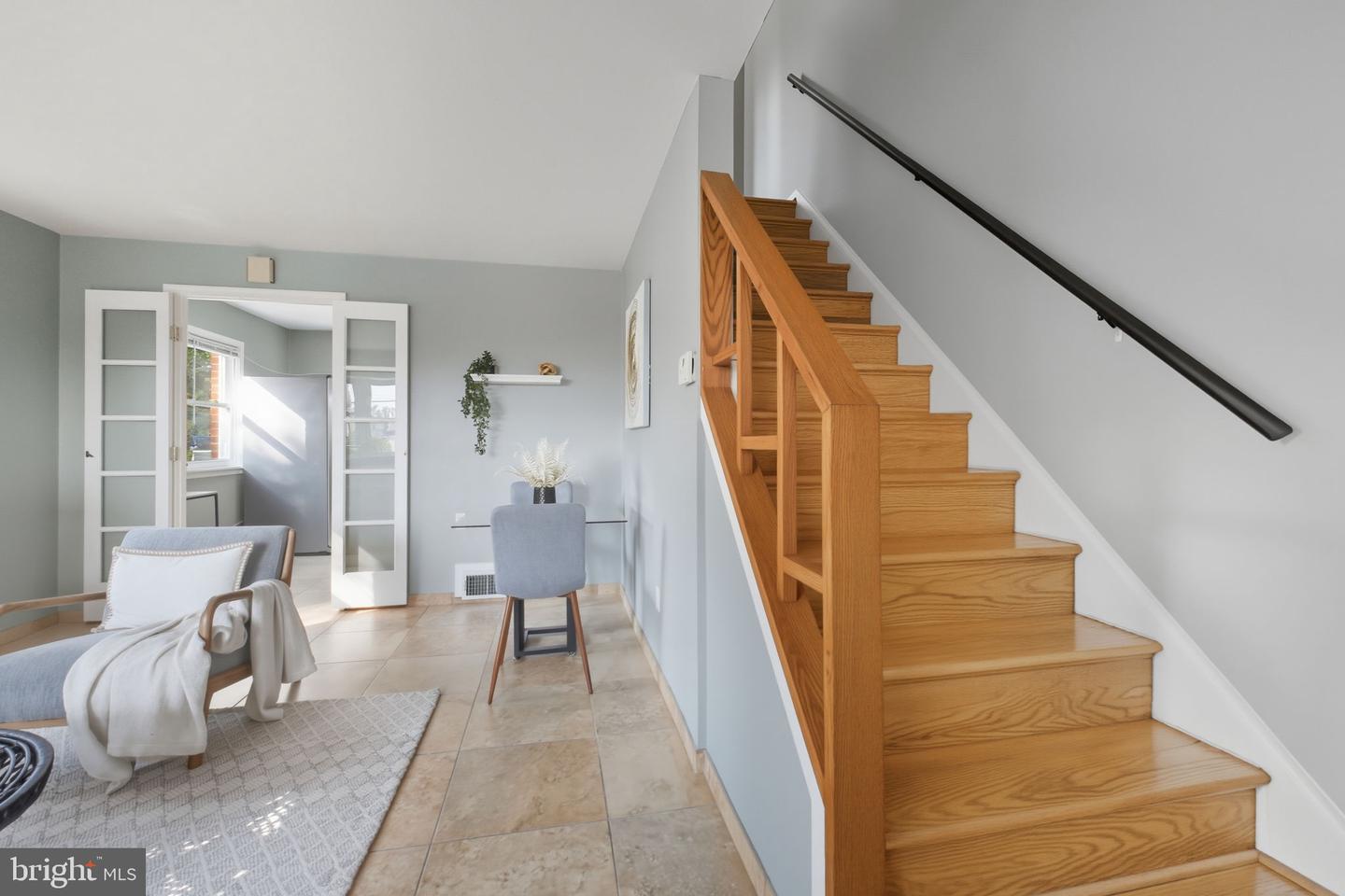 6942 UNIVERSITY DR, ALEXANDRIA, Virginia 22307, 2 Bedrooms Bedrooms, ,2 BathroomsBathrooms,Residential,For sale,6942 UNIVERSITY DR,VAFX2268226 MLS # VAFX2268226