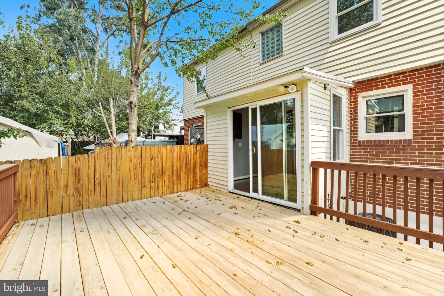 6942 UNIVERSITY DR, ALEXANDRIA, Virginia 22307, 2 Bedrooms Bedrooms, ,2 BathroomsBathrooms,Residential,For sale,6942 UNIVERSITY DR,VAFX2268226 MLS # VAFX2268226