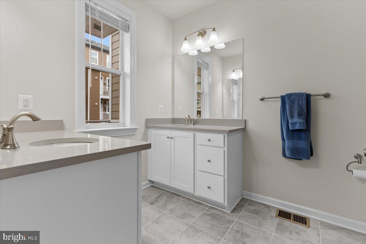20692 WOOD QUAY DR, STERLING, Virginia 20166, 3 Bedrooms Bedrooms, ,2 BathroomsBathrooms,Residential,For sale,20692 WOOD QUAY DR,VALO2107298 MLS # VALO2107298