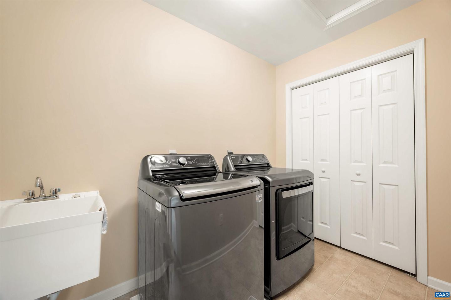 211 RED CEDAR RD, BARBOURSVILLE, Virginia 22923, 4 Bedrooms Bedrooms, ,2 BathroomsBathrooms,Residential,For sale,211 RED CEDAR RD,669272 MLS # 669272