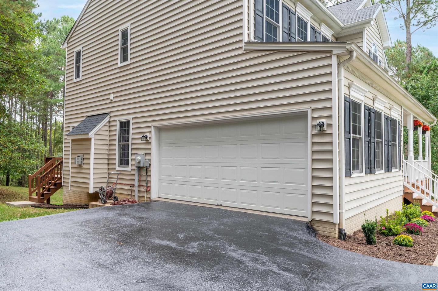 211 RED CEDAR RD, BARBOURSVILLE, Virginia 22923, 4 Bedrooms Bedrooms, ,2 BathroomsBathrooms,Residential,For sale,211 RED CEDAR RD,669272 MLS # 669272