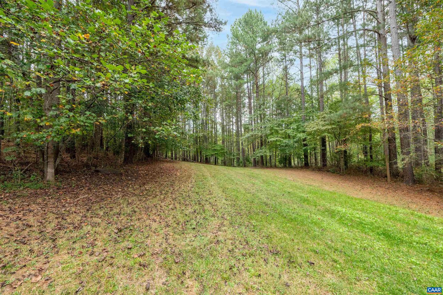 211 RED CEDAR RD, BARBOURSVILLE, Virginia 22923, 4 Bedrooms Bedrooms, ,2 BathroomsBathrooms,Residential,For sale,211 RED CEDAR RD,669272 MLS # 669272