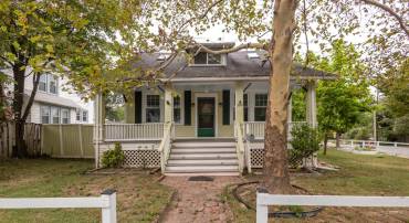 3201 N PERSHING DR, ARLINGTON, Virginia 22201, 5 Bedrooms Bedrooms, ,2 BathroomsBathrooms,Residential,For sale,3201 N PERSHING DR,VAAR2064092 MLS # VAAR2064092