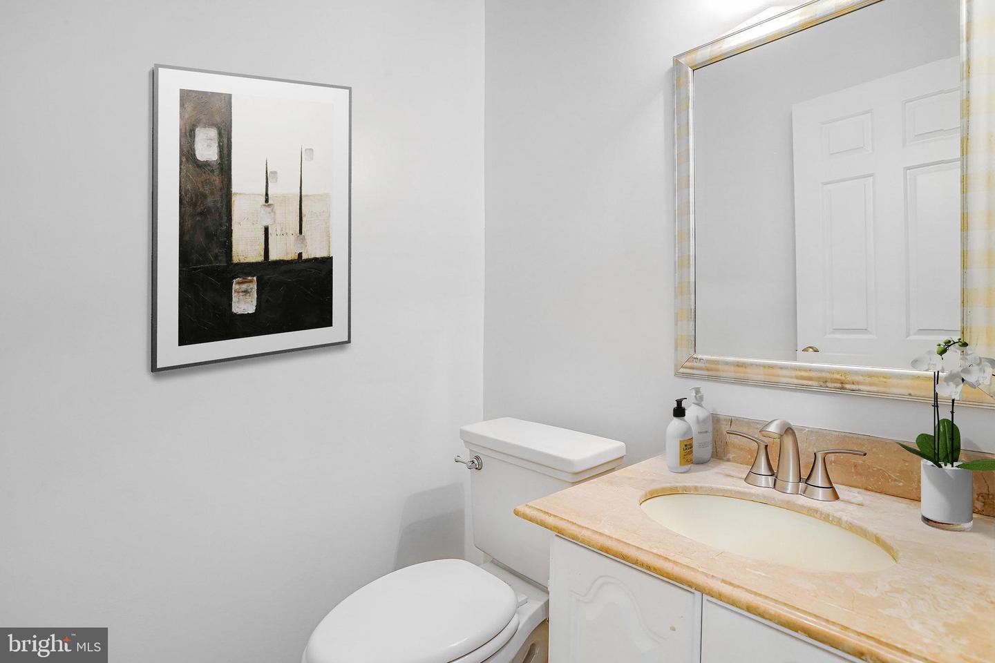3275 SUTTON PL NW #A, WASHINGTON, District Of Columbia 20016, 2 Bedrooms Bedrooms, ,2 BathroomsBathrooms,Residential,For sale,3275 SUTTON PL NW #A,DCDC2223792 MLS # DCDC2223792