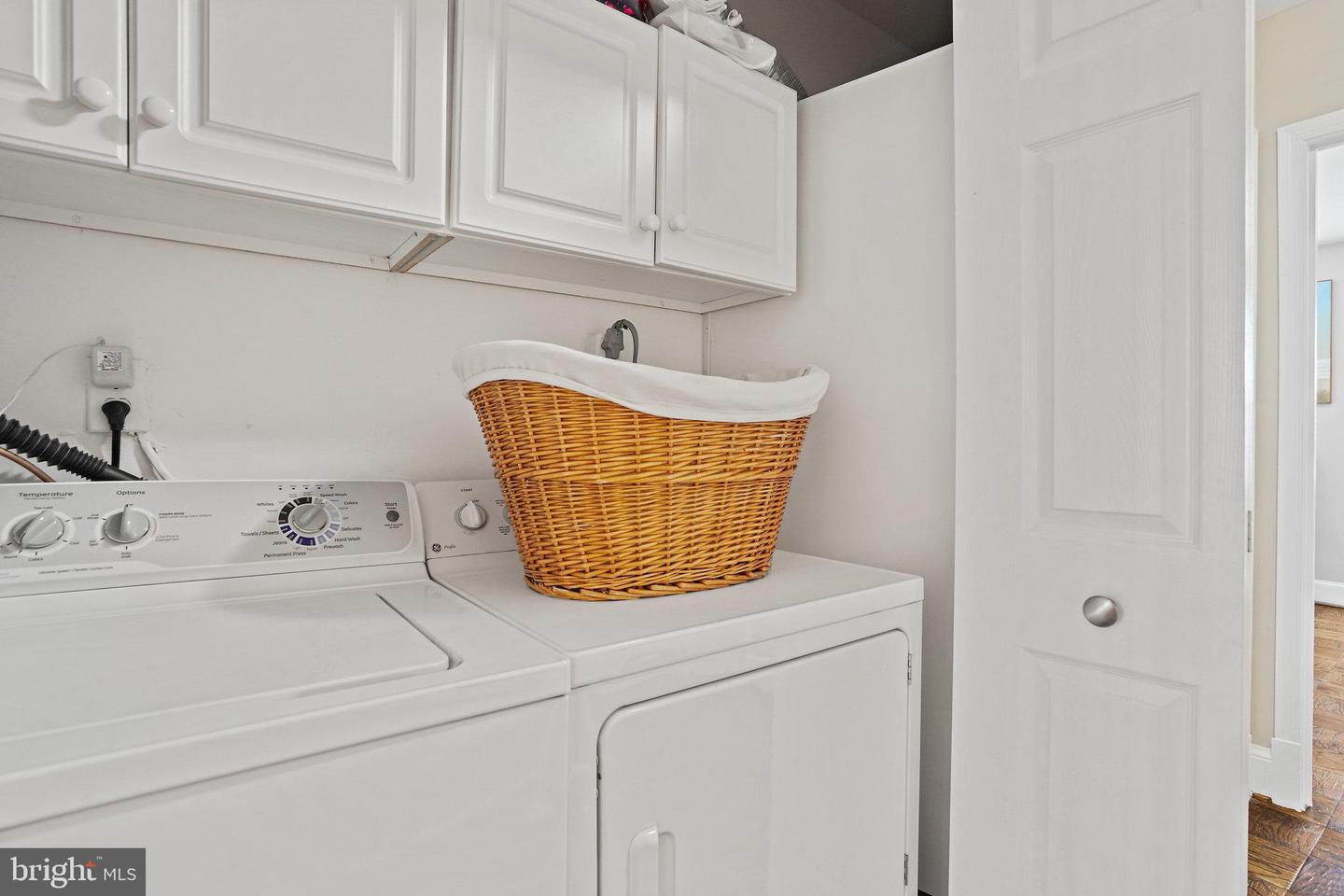 3275 SUTTON PL NW #A, WASHINGTON, District Of Columbia 20016, 2 Bedrooms Bedrooms, ,2 BathroomsBathrooms,Residential,For sale,3275 SUTTON PL NW #A,DCDC2223792 MLS # DCDC2223792