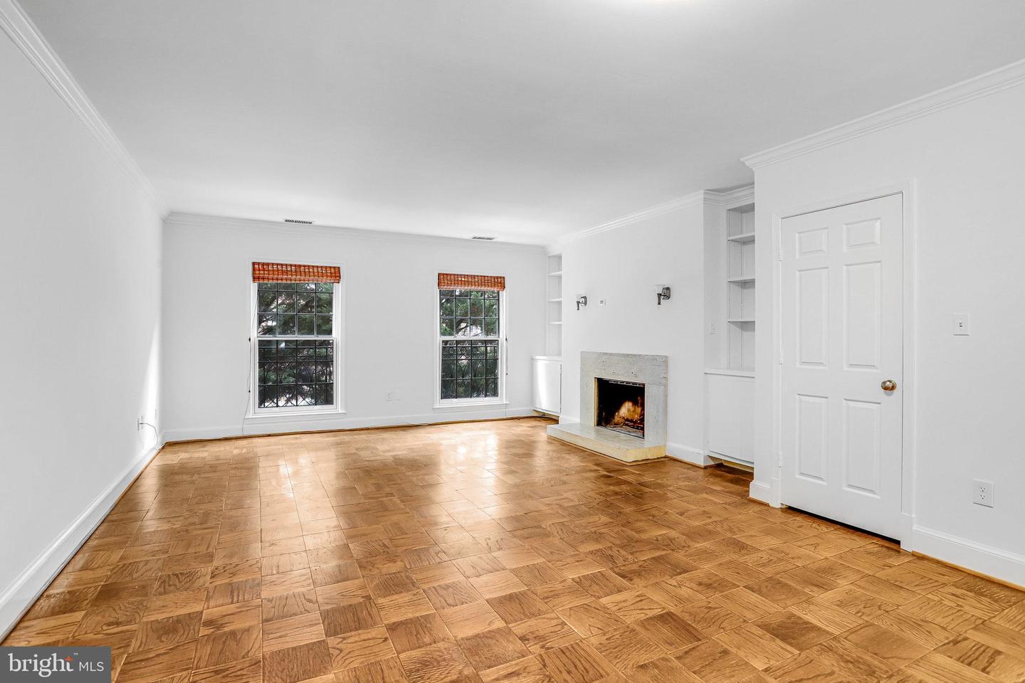 3275 SUTTON PL NW #A, WASHINGTON, District Of Columbia 20016, 2 Bedrooms Bedrooms, ,2 BathroomsBathrooms,Residential,For sale,3275 SUTTON PL NW #A,DCDC2223792 MLS # DCDC2223792