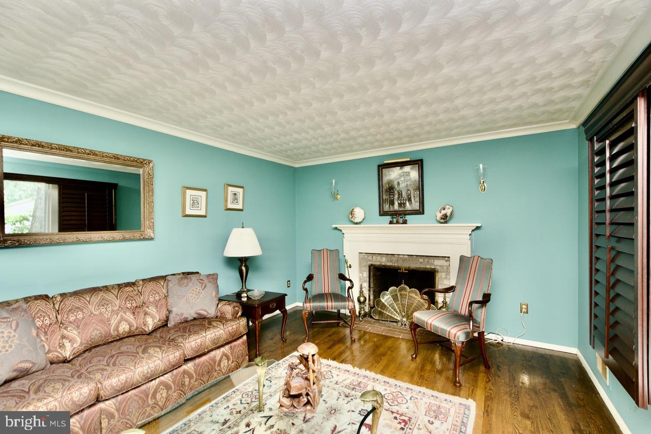 2801 MINTWOOD CT, WOODBRIDGE, Virginia 22192, 3 Bedrooms Bedrooms, ,2 BathroomsBathrooms,Residential,For sale,2801 MINTWOOD CT,VAPW2104672 MLS # VAPW2104672