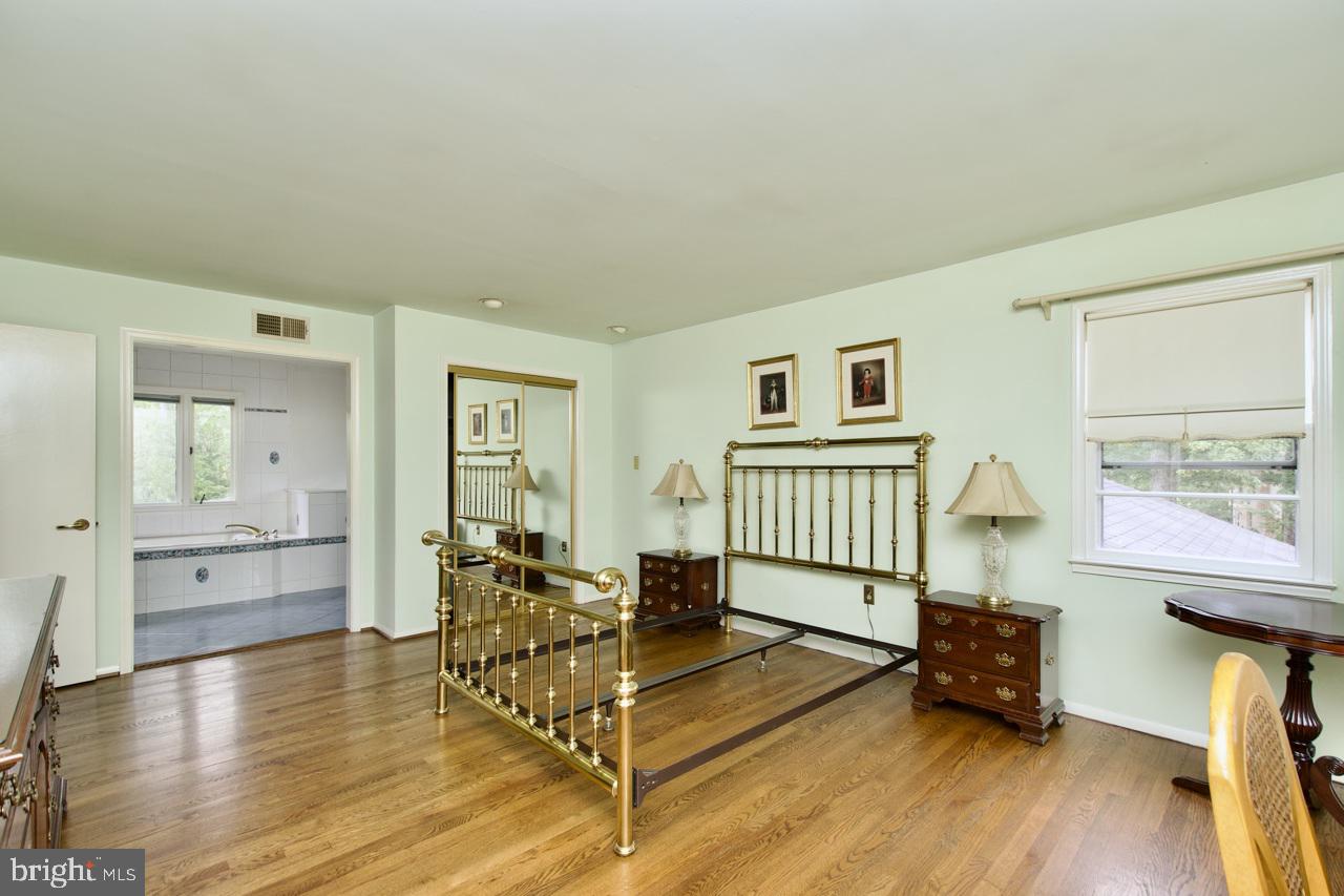 2801 MINTWOOD CT, WOODBRIDGE, Virginia 22192, 3 Bedrooms Bedrooms, ,2 BathroomsBathrooms,Residential,For sale,2801 MINTWOOD CT,VAPW2104672 MLS # VAPW2104672