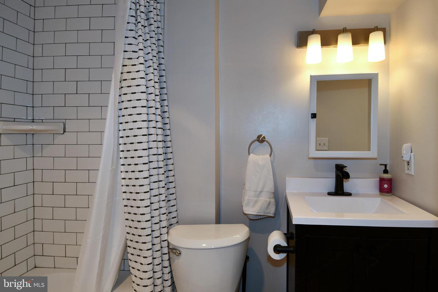 1731 WILLARD ST NW #105, WASHINGTON, District Of Columbia 20009, 1 Bedroom Bedrooms, ,2 BathroomsBathrooms,Residential,For sale,1731 WILLARD ST NW #105,DCDC2224040 MLS # DCDC2224040