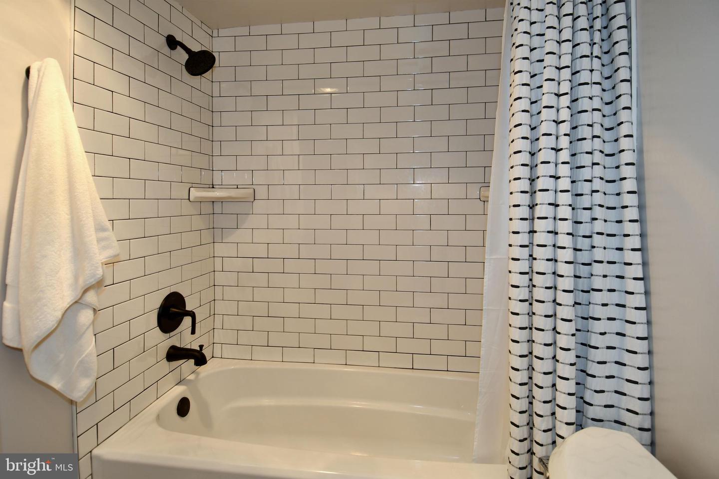 1731 WILLARD ST NW #105, WASHINGTON, District Of Columbia 20009, 1 Bedroom Bedrooms, ,2 BathroomsBathrooms,Residential,For sale,1731 WILLARD ST NW #105,DCDC2224040 MLS # DCDC2224040