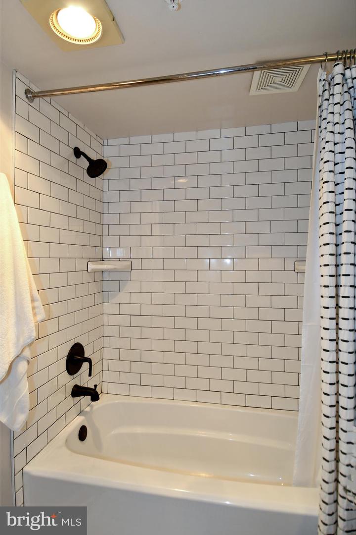 1731 WILLARD ST NW #105, WASHINGTON, District Of Columbia 20009, 1 Bedroom Bedrooms, ,2 BathroomsBathrooms,Residential,For sale,1731 WILLARD ST NW #105,DCDC2224040 MLS # DCDC2224040