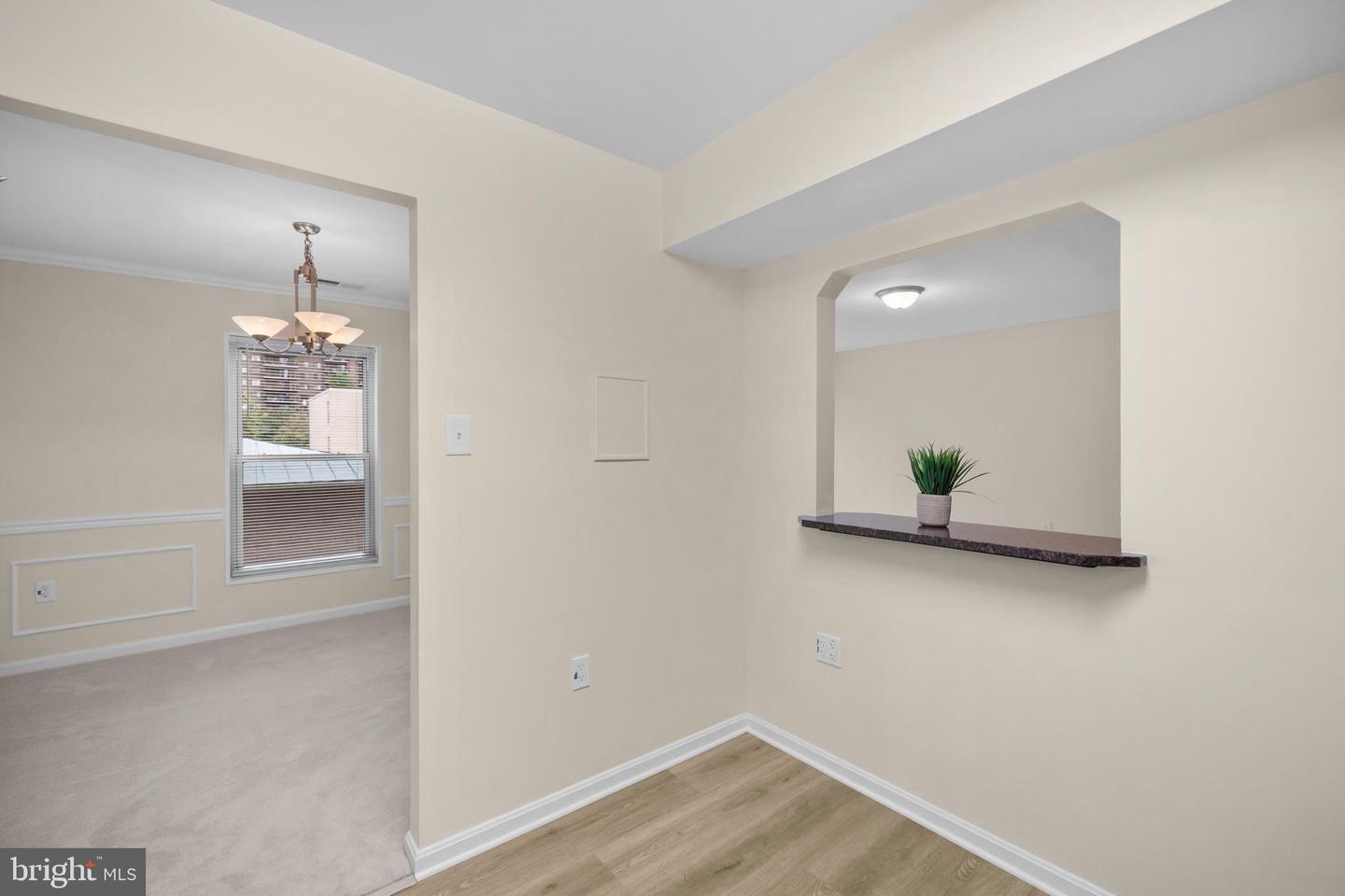 27 CANTERBURY SQ #201, ALEXANDRIA, Virginia 22304, 1 Bedroom Bedrooms, ,1 BathroomBathrooms,Residential,For sale,27 CANTERBURY SQ #201,VAAX2050118 MLS # VAAX2050118