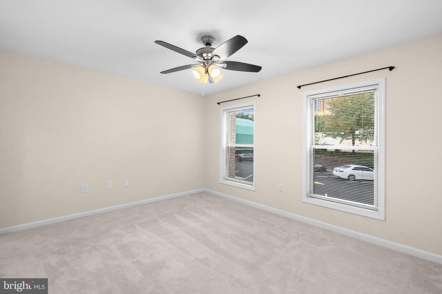 27 CANTERBURY SQ #201, ALEXANDRIA, Virginia 22304, 1 Bedroom Bedrooms, ,1 BathroomBathrooms,Residential,For sale,27 CANTERBURY SQ #201,VAAX2050118 MLS # VAAX2050118