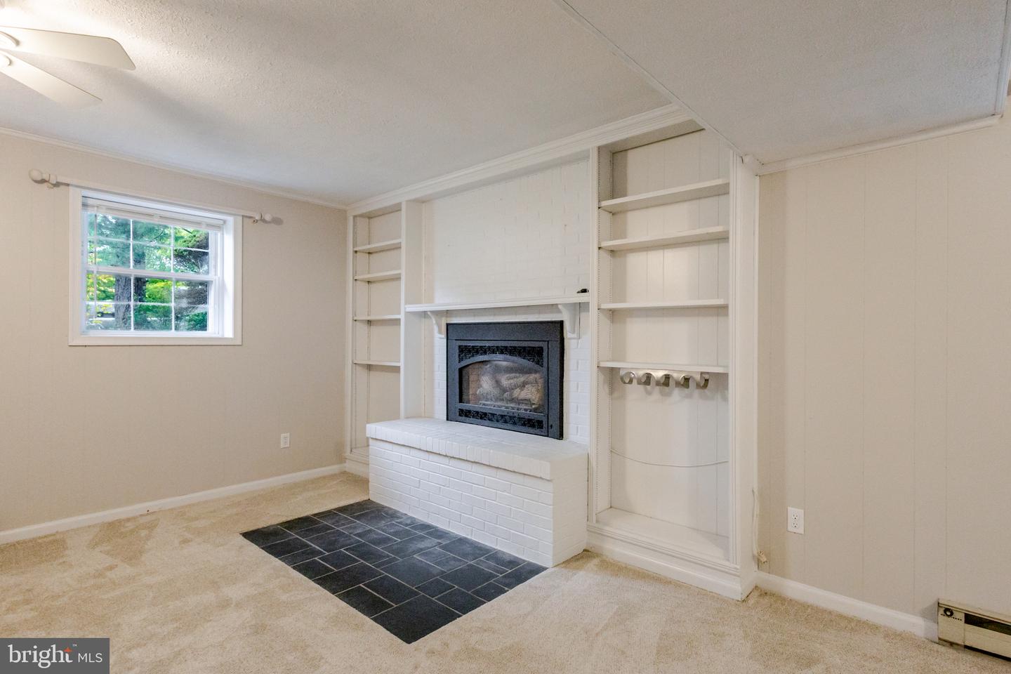 5 WICKHAM CT, FREDERICKSBURG, Virginia 22405, 3 Bedrooms Bedrooms, ,3 BathroomsBathrooms,Residential,For sale,5 WICKHAM CT,VAST2042924 MLS # VAST2042924