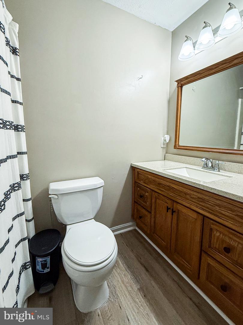 5 WICKHAM CT, FREDERICKSBURG, Virginia 22405, 3 Bedrooms Bedrooms, ,3 BathroomsBathrooms,Residential,For sale,5 WICKHAM CT,VAST2042924 MLS # VAST2042924