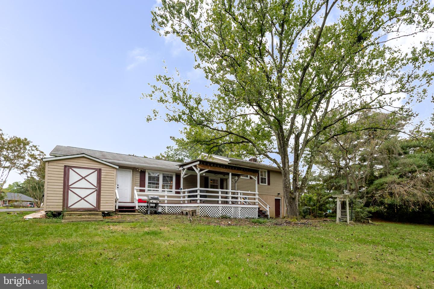 5 WICKHAM CT, FREDERICKSBURG, Virginia 22405, 3 Bedrooms Bedrooms, ,3 BathroomsBathrooms,Residential,For sale,5 WICKHAM CT,VAST2042924 MLS # VAST2042924