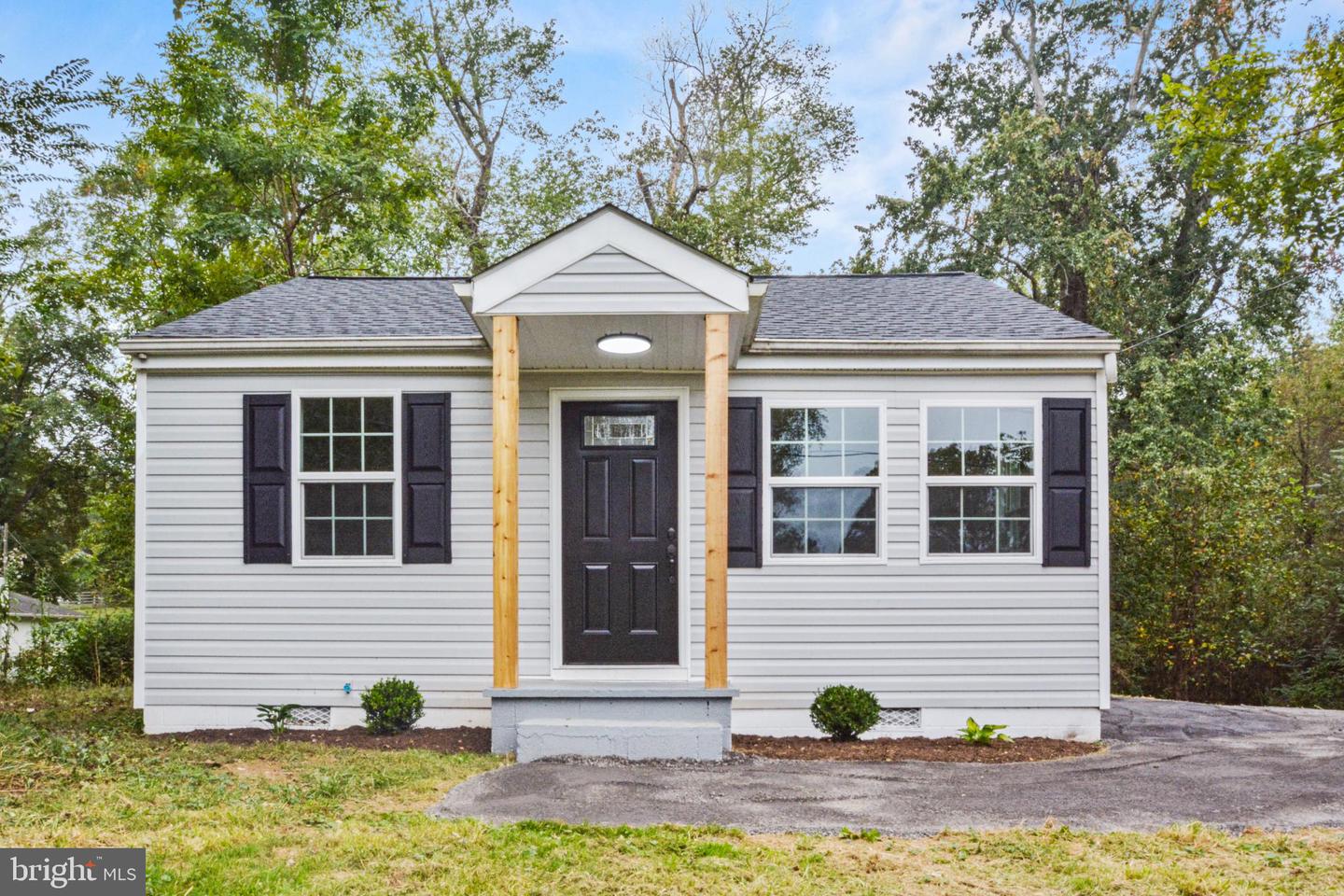 18084 MONROVIA RD W, ORANGE, Virginia 22960, 2 Bedrooms Bedrooms, 3 Rooms Rooms,1 BathroomBathrooms,Residential,For sale,18084 MONROVIA RD W,VAOR2012392 MLS # VAOR2012392