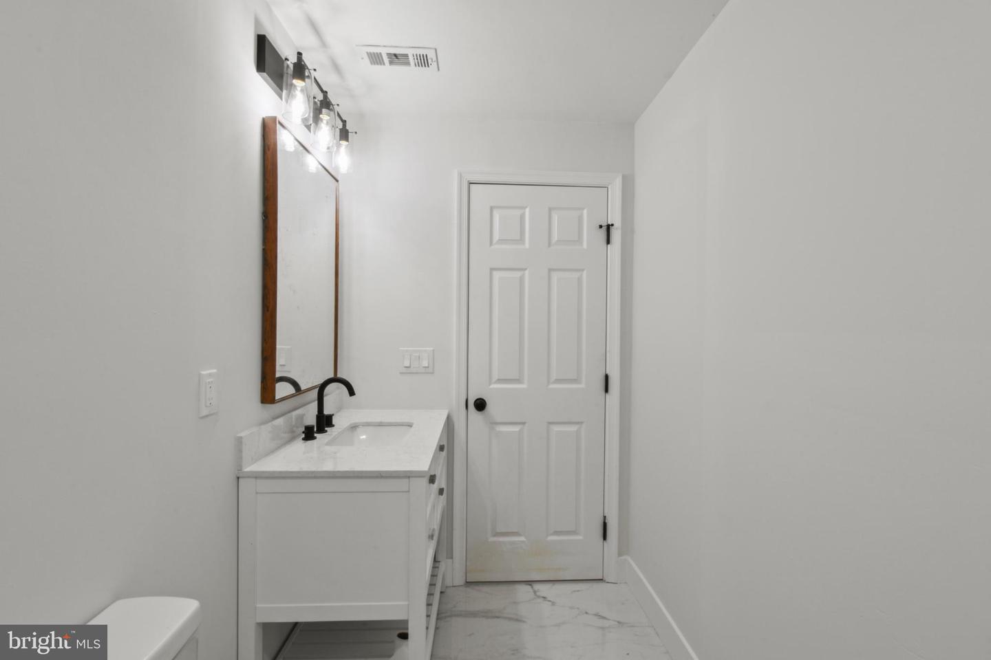 18084 MONROVIA RD W, ORANGE, Virginia 22960, 2 Bedrooms Bedrooms, 3 Rooms Rooms,1 BathroomBathrooms,Residential,For sale,18084 MONROVIA RD W,VAOR2012392 MLS # VAOR2012392
