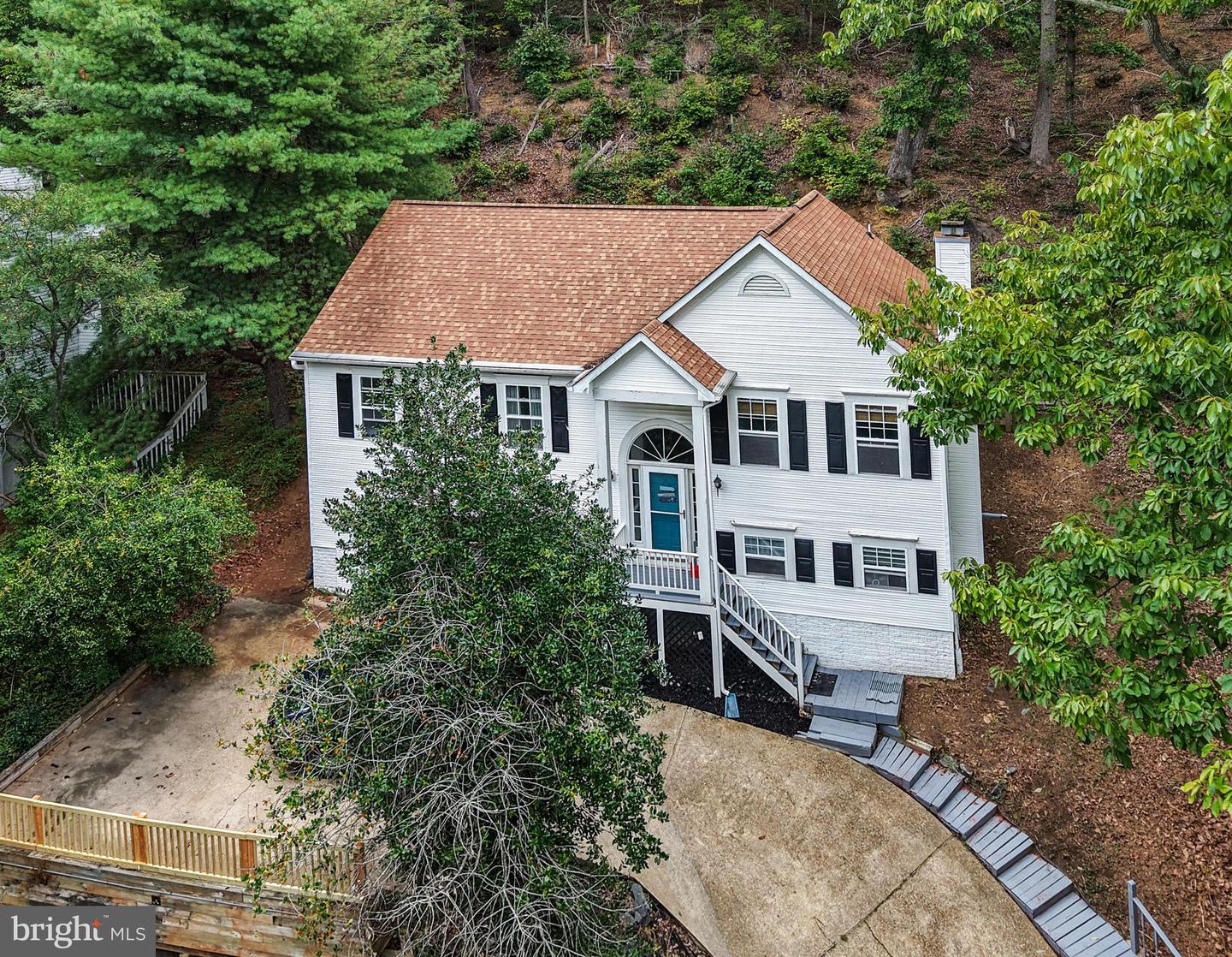 2228 AQUIA DR, STAFFORD, Virginia 22554, 4 Bedrooms Bedrooms, 9 Rooms Rooms,3 BathroomsBathrooms,Residential,For sale,2228 AQUIA DR,VAST2042944 MLS # VAST2042944