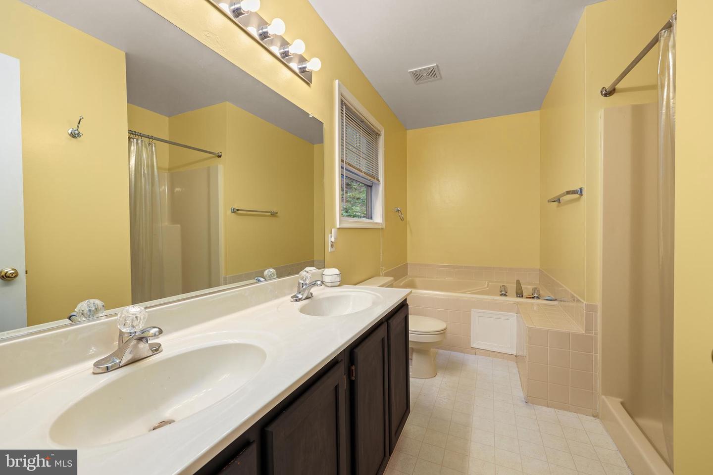 2228 AQUIA DR, STAFFORD, Virginia 22554, 4 Bedrooms Bedrooms, 9 Rooms Rooms,3 BathroomsBathrooms,Residential,For sale,2228 AQUIA DR,VAST2042944 MLS # VAST2042944