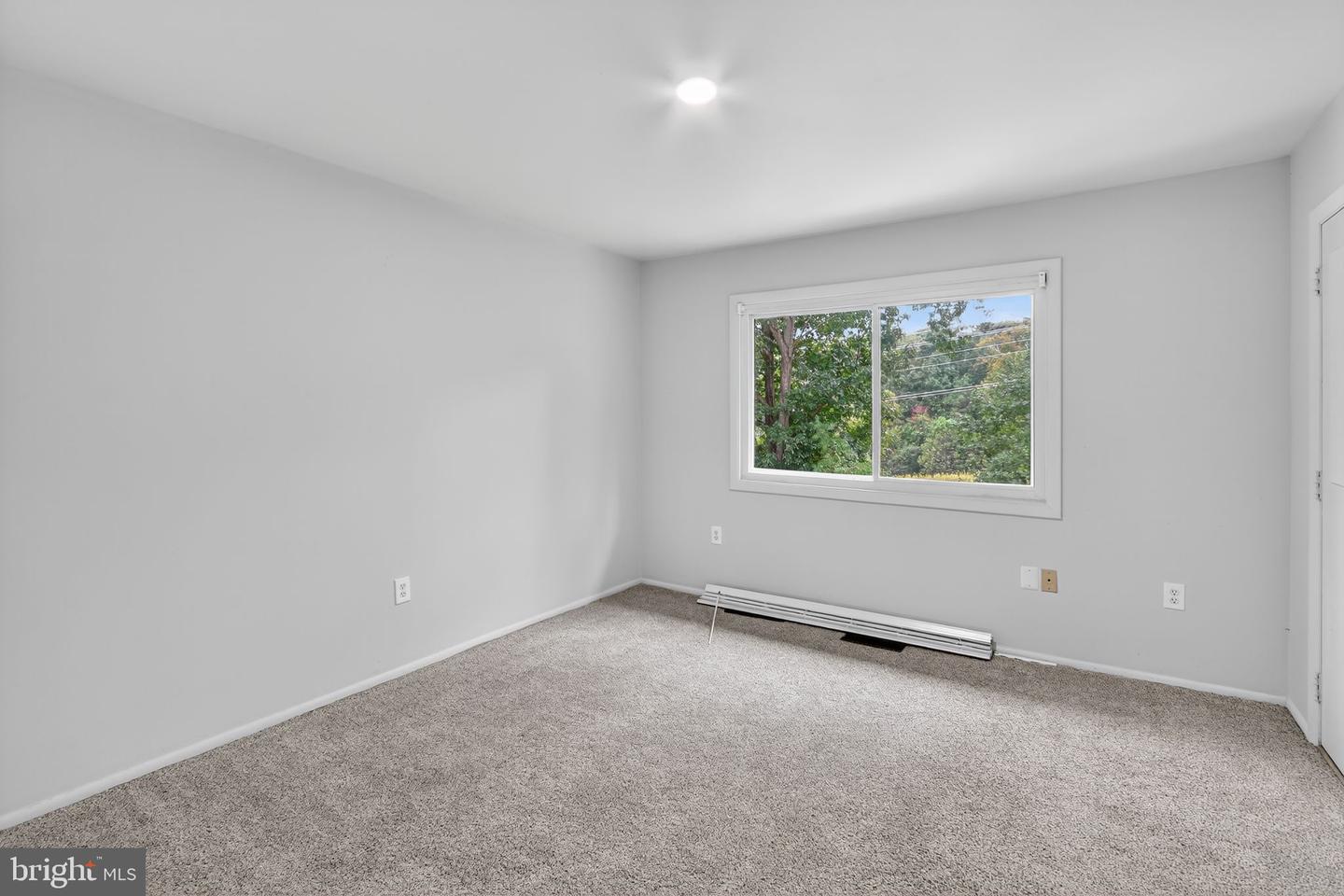 12682 CASTILE CT, WOODBRIDGE, Virginia 22192, 3 Bedrooms Bedrooms, ,1 BathroomBathrooms,Residential,For sale,12682 CASTILE CT,VAPW2104752 MLS # VAPW2104752