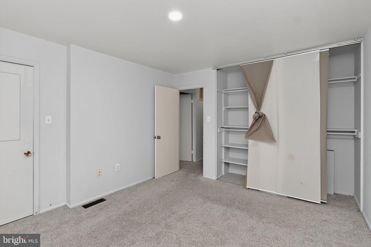 12682 CASTILE CT, WOODBRIDGE, Virginia 22192, 3 Bedrooms Bedrooms, ,1 BathroomBathrooms,Residential,For sale,12682 CASTILE CT,VAPW2104752 MLS # VAPW2104752