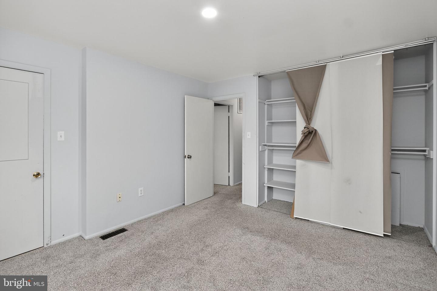 12682 CASTILE CT, WOODBRIDGE, Virginia 22192, 3 Bedrooms Bedrooms, ,1 BathroomBathrooms,Residential,For sale,12682 CASTILE CT,VAPW2104752 MLS # VAPW2104752