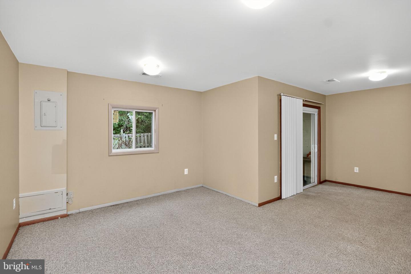 12682 CASTILE CT, WOODBRIDGE, Virginia 22192, 3 Bedrooms Bedrooms, ,1 BathroomBathrooms,Residential,For sale,12682 CASTILE CT,VAPW2104752 MLS # VAPW2104752