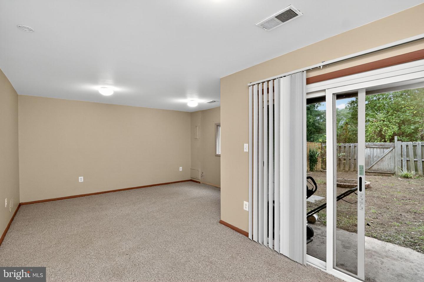 12682 CASTILE CT, WOODBRIDGE, Virginia 22192, 3 Bedrooms Bedrooms, ,1 BathroomBathrooms,Residential,For sale,12682 CASTILE CT,VAPW2104752 MLS # VAPW2104752