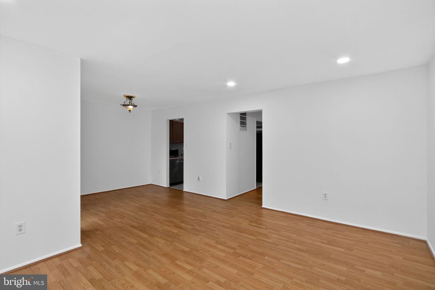 12682 CASTILE CT, WOODBRIDGE, Virginia 22192, 3 Bedrooms Bedrooms, ,1 BathroomBathrooms,Residential,For sale,12682 CASTILE CT,VAPW2104752 MLS # VAPW2104752