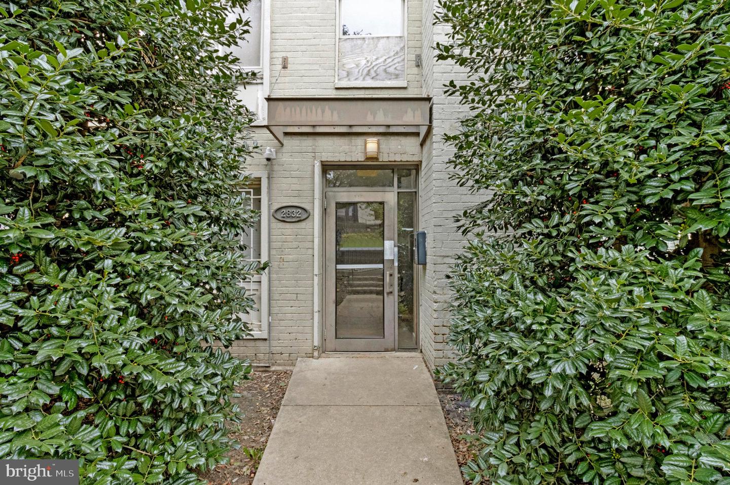2832 HARTFORD ST SE #104, WASHINGTON, District Of Columbia 20020, 2 Bedrooms Bedrooms, ,1 BathroomBathrooms,Residential,For sale,2832 HARTFORD ST SE #104,DCDC2224268 MLS # DCDC2224268