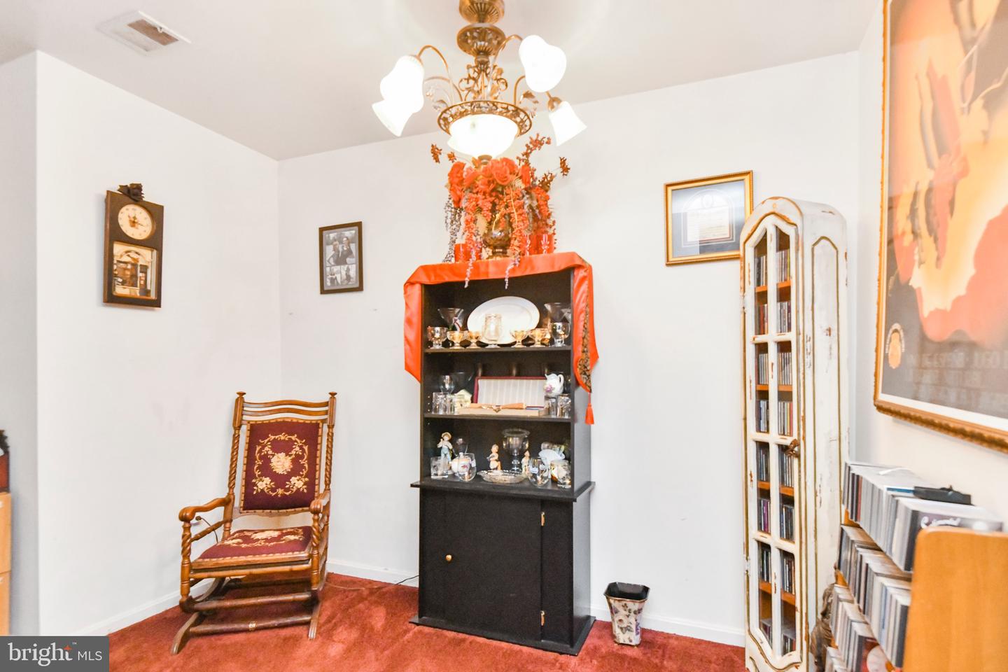 9554 CANNONEER CT #101, MANASSAS, Virginia 20110, 1 Bedroom Bedrooms, ,1 BathroomBathrooms,Residential,For sale,9554 CANNONEER CT #101,VAMN2009394 MLS # VAMN2009394